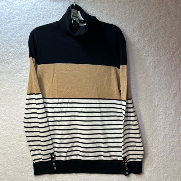 Tommy Hilfiger Tops - New Tommy Hilfiger Women’s Turtleneck Shirt Size Large